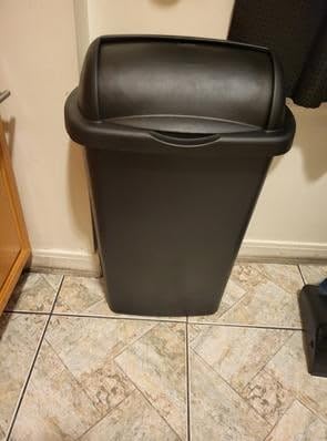 13 Gallon Roll Top Wastebasket – Lift-Open Kitchen Black Trash Can 13 Gallon, Large Office/Home Garbage Basket,Black