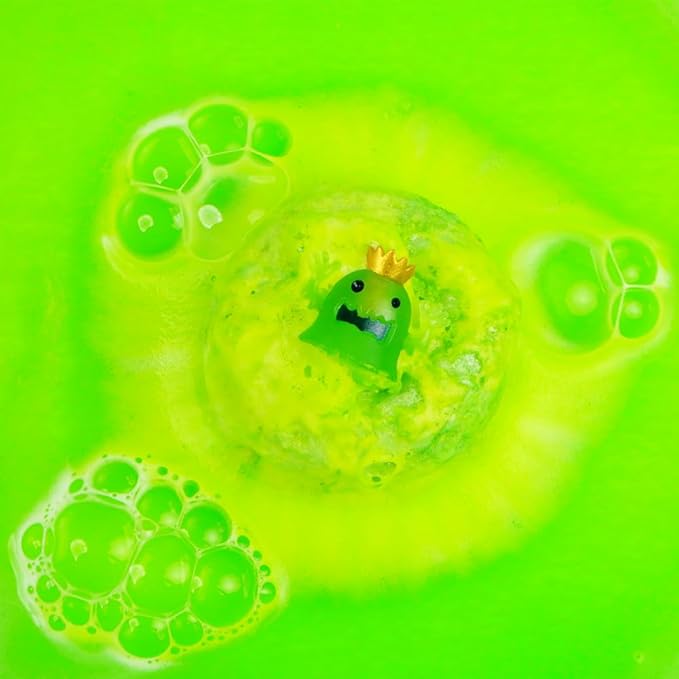 Large Alien Surprise Bath Bomb, The Bath Bomb Contains 1 of 6 Surprise Fruit Toys to Collect, Mystery Toys for Boys & Girls, Collectible Toy, Party Bag Favours Fillers, Novelty & Gag Toys