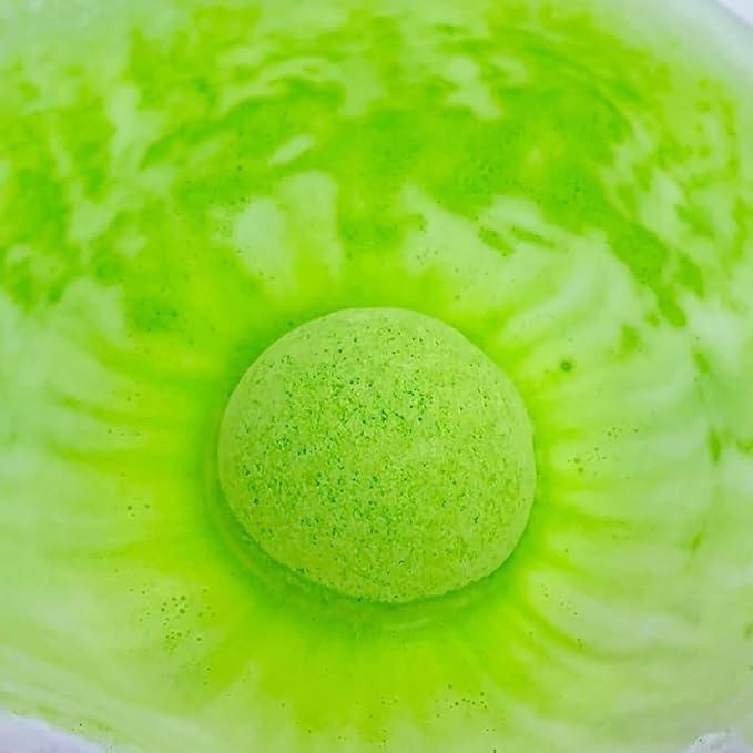 Large Dino Surprise Bath Bomb, 6 Surprise Dinosaur Toys to Collect in Total, One Per Bath Bomb, Children's Fizzing Toy, Birthday Gift for Boys & Girls, Stocking Filler Present