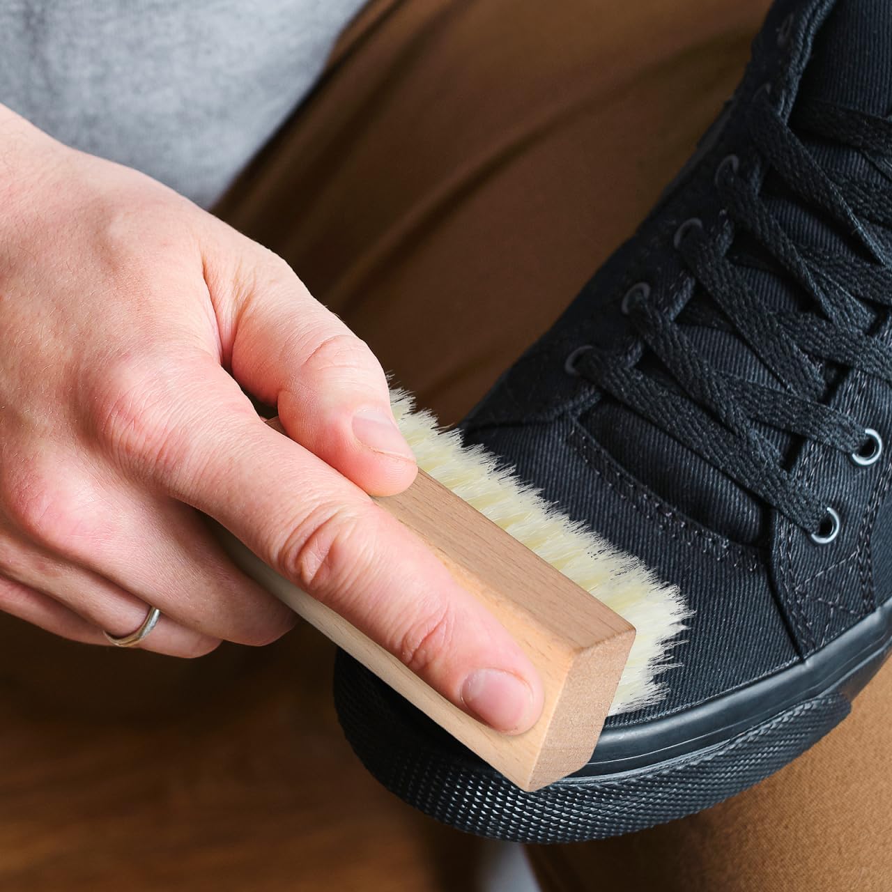 GLEAVI Scrub Cleaning Brush - 4 Pcs Soft Bristles Heavy Duty Scrub Brush with Wooden Handle Household Scrub Brush for Cleaning Upholstery, Car Interior Cleaning, Furniture, Couch, Sofa