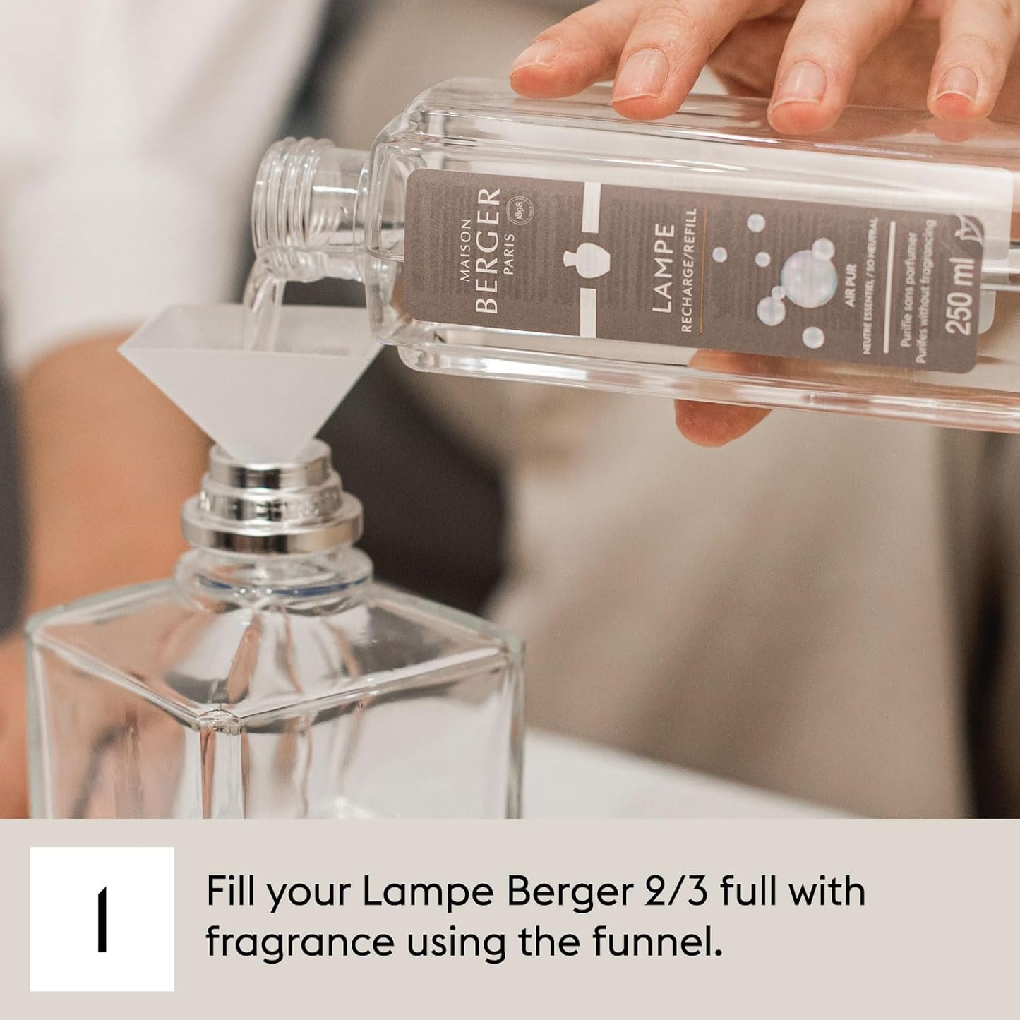 Maison Berger - Enchanting Sandalwood - Lampe Berger Fragrance Refill for Home Fragrance Oil Diffuser - Air Freshener - 33.8 Fluid Ounces - 1 Liter