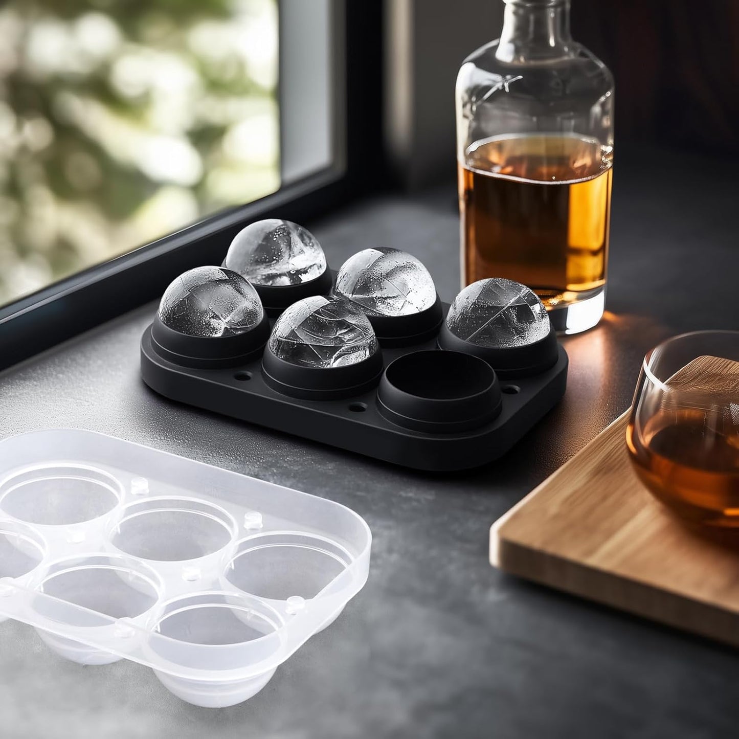 2.5inch Spherical Ice Ball Tray For Whiskey, Big Ice Freezer Mold for Cocktails，Easy Fill In & Release Ice Cube Mold, Durable &Reusable Spherical Ice Maker (Black)