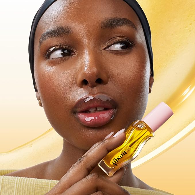 Gisou Honey Infused Hydrating Lip Oil, Nourishing Moisturizer for Dry Lips, High Shine, Smooth Finish, Clear Golden Glow, Fresh Honey Scent, 8ml