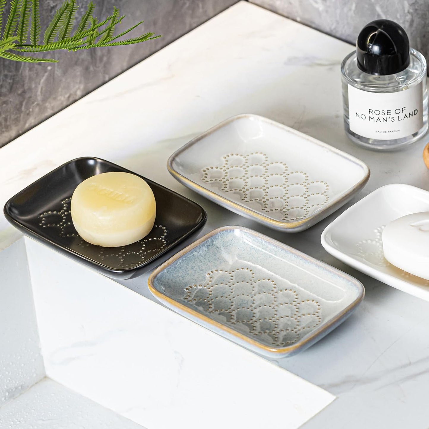 Gomakren Soap Dish for Shower, Ceramic Soap Dishes for Bar Soap Sponge, Shower Soap Holder Saver Tray for Bathroom Kitchen Sink, Easy to Clean, Gray