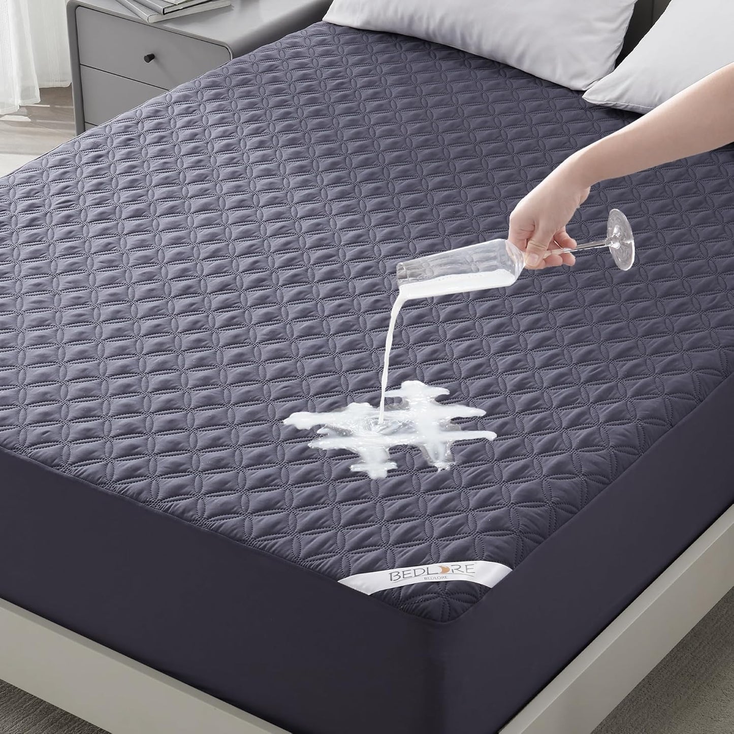 BEDLORE Waterproof Mattress Protector, Cal King Size Noiseless Mattress Pad with Deep Pocket 6"-18" Depth, Soft Breathable Bed Mattress Cover Washable for Home, Bedroom, Hotel (Navy Blue)