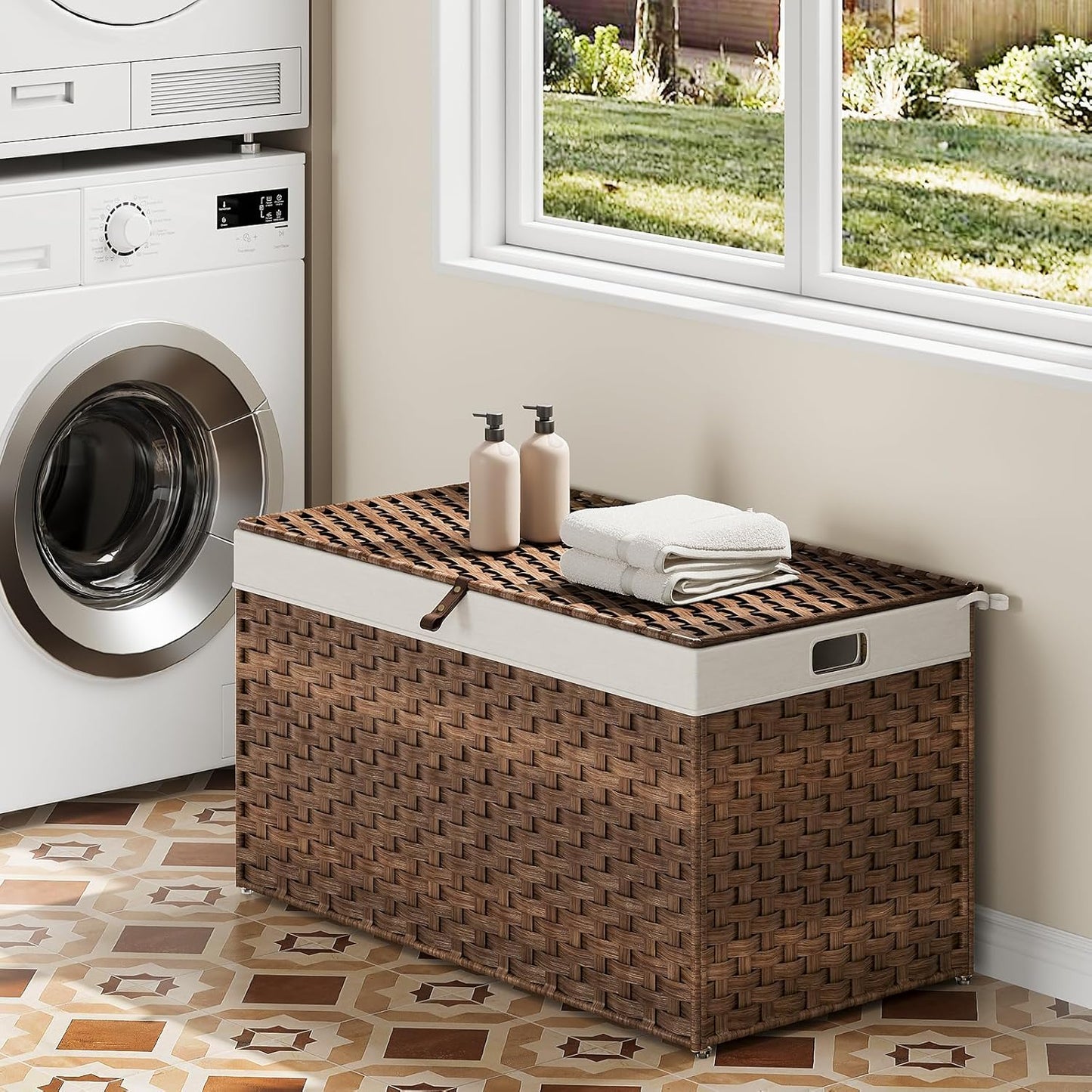 HOOBRO Storage Basket with Lid, 42.3 Gallon (160L) Wicker Basket, Handwoven Blanket Storage Basket with Handles, Metal Frame and Soft Lining, Foldable for Bedroom, Laundry Room, Brown BR216CW01