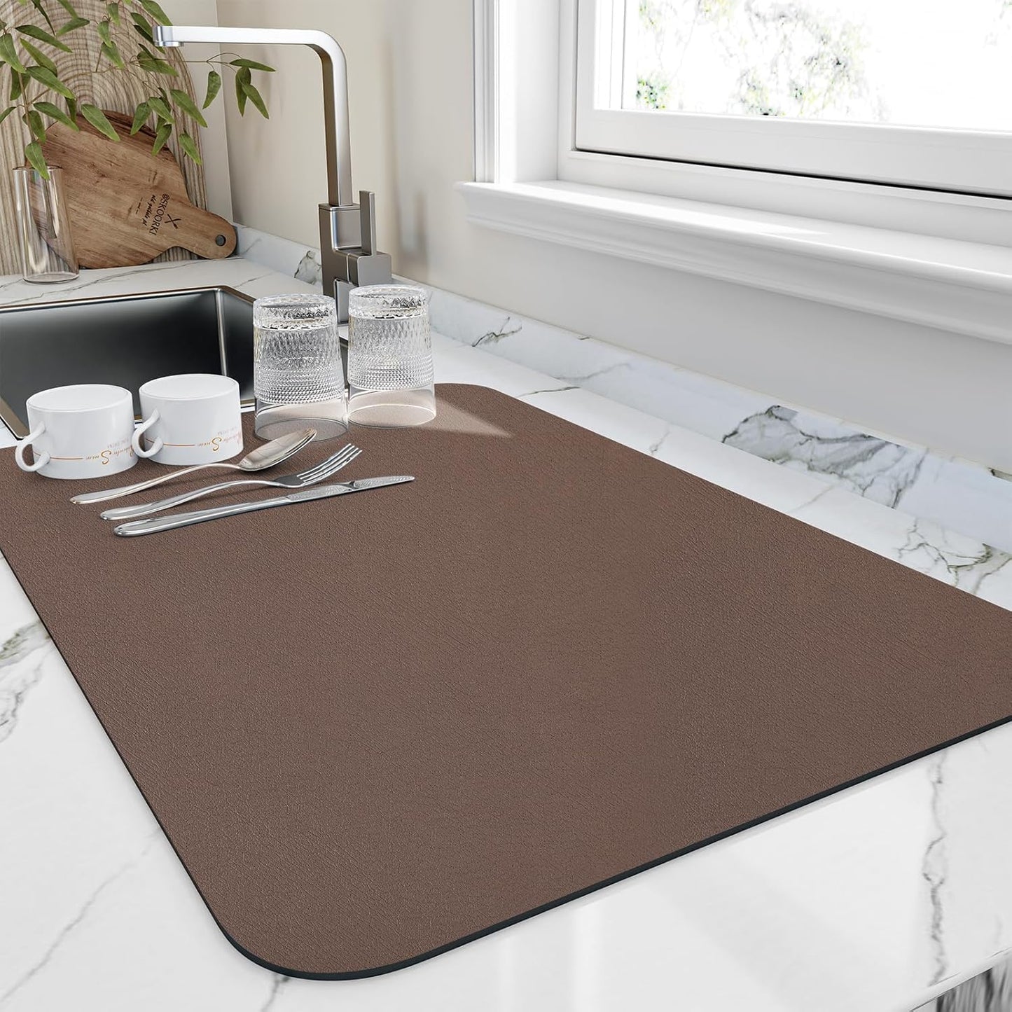 Dish Drying Mat for Kitchen Counter, Heat Resistant Drainer Mats with Non-slip Rubber Backed, Hide Stain Kitchen Super Absorbent Draining Mat, Easy to Clean Dish Rack Pad, Brown 18"x28"