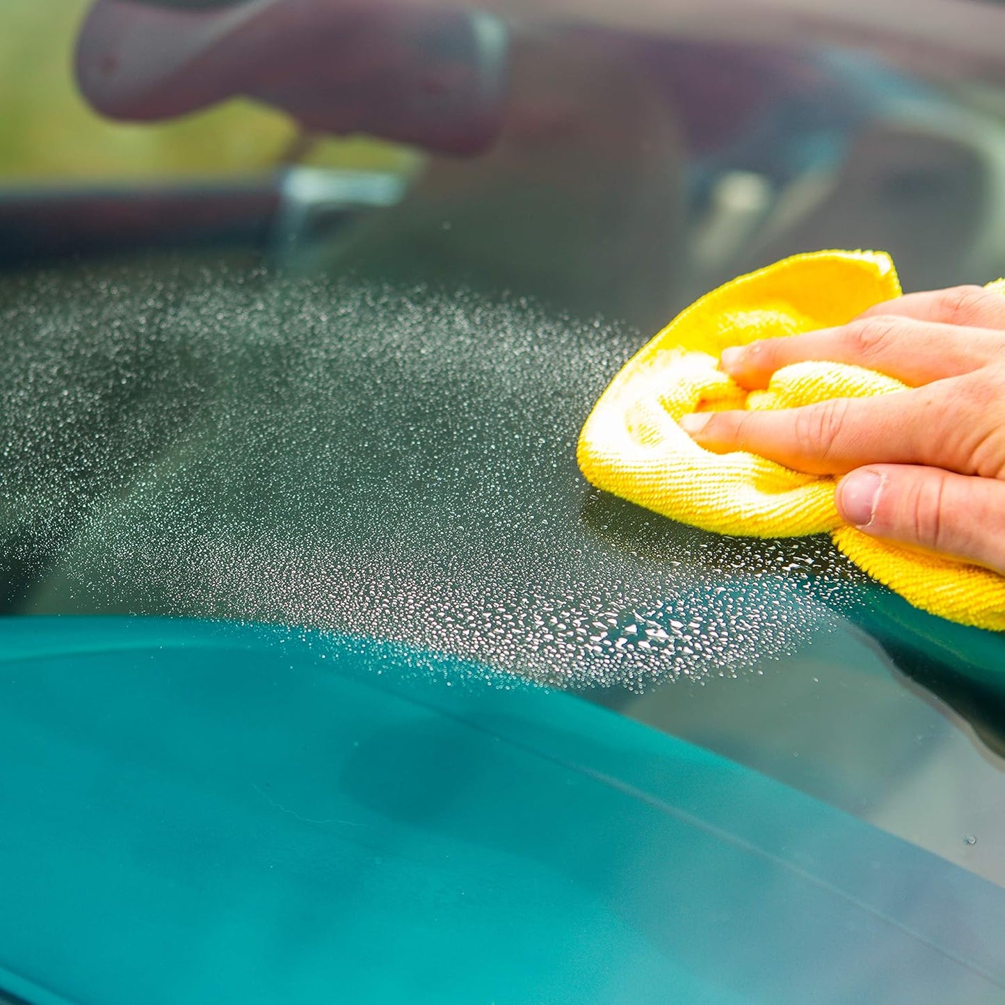 Invisible Glass 91163 Premium Aerosol Glass and Window Cleaner for Auto and Home, Streak-Free, Ammonia-Free, Tint-Safe, 15 oz