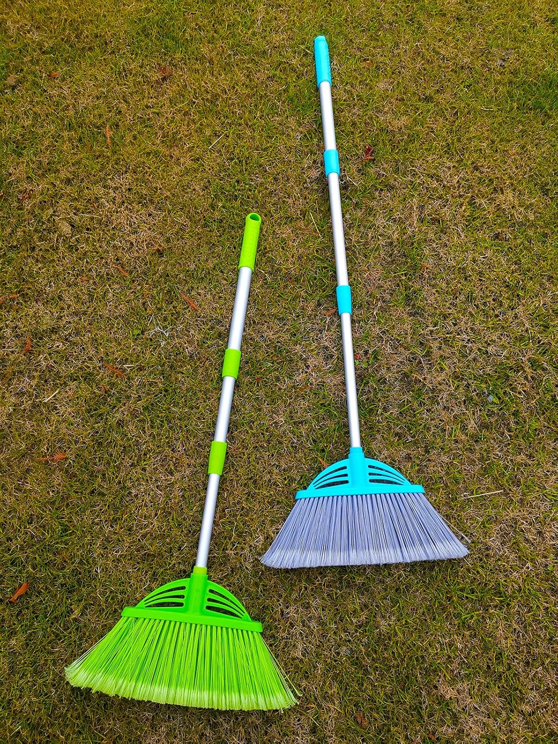 Three-Section Telescopic Aluminum Alloy Rod Long-Handled Broom for Housekeeping Garden Camping Outdoor&Indoor, 3 CPS Green